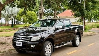 Ford Ranger XLT 2013 Số sàn Dầu Đen