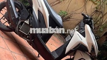Honda Vario Thể thao Trắng đen Tiết kiệm xăng
