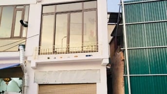 Chính chủ cho thuê nguyên căn mặt tiền 1073 Hồng Hà, Hà Nội, 3 tầng
