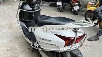 Honda Lead Trắng ngay chủ biển số đẹp.Fi máy ok