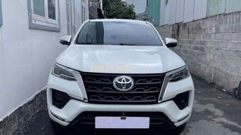 Toyota Fortuner 2024, sơn zin 100%, 22 ngàn km