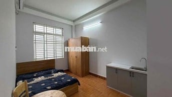 Cho thuê phòng giá rẻ, cửa sổ trời, đầy đủ nội thất, ngay bến xe Quận8