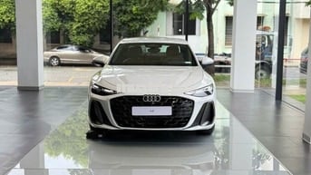 Audi A6 S Line 2026 Trắng