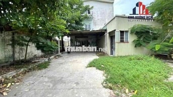 Cho Thuê Xưởng Hóc Môn dtsd 1.100m (chủ sơn sửa lại)