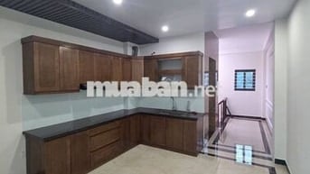 CHO THUÊ NHÀ MỚI 5 TẦNG VẠN PHÚC - THANG MÁY – Ô TÔ VÀO NHÀ CHỈ 16 TR