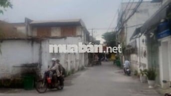Nhà cho thuê. Hẻm 8m. Vị trí Nhà cạnh ngã tư đường UVK & NGT, P.25,QBT