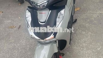 Kẹt tiền e bán Honda SH 160 ABS 2024 Odo 9k