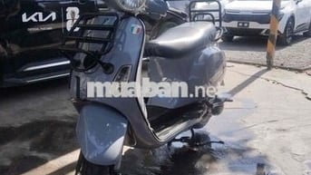 Piaggio Vespa LX 125 Xám 125cc