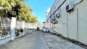 bán gấp nhà kinh dương vương sát tên lửa gần b.x miền tây b.vTriều An 