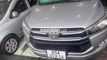 Toyota Innova 2.0E 2017 Số sàn Bạc