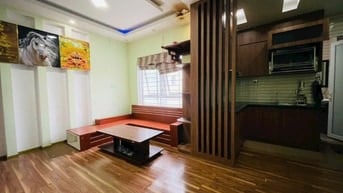 Chính chủ cho thuê chung cư Phú Thọ -2PN, nội thất tốt giá 12tr5/th