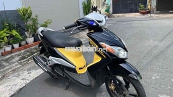 Yamaha Luvias 135 Đen Vàng