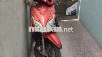 Yamaha Luvias màu Đỏ