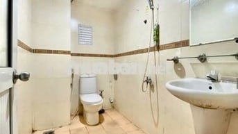 Phòng gác có cửa sổ, lầu trệt, Ngay trung tâm gò vấp, gần Emart PVT