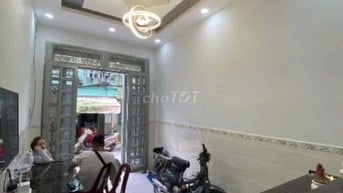 CHO THUÊ NHÀ MTNB 6M(XT) ĐƯỜNG 39, P.10, Q.6, 13TR.