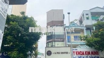 Spa thẩm mỹ góc 2MT 39 Thành Thái, Q10. Dt: 5x20m, Kc: trệt 3 lầu