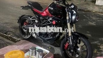 Honda CB150R Đỏ Xe côn tay