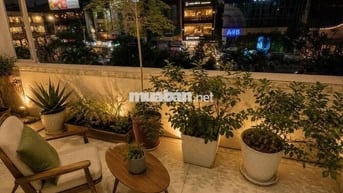 CHUNG CƯ ĐẸP ĐANG TRỐNG VÀO Ở LUÔN