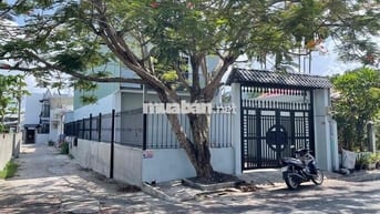 Bán Kho 7,3x26,5m Nở Hậu 8,4m Shr, MT Nhựa 10m Thông Gần Chợ Hóc Môn
