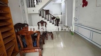 CHO THUÊ NHÀ NGUYÊN CĂN GIÁ RẺ ĐƯỜNG TRƯỚC NHÀ RỘNG 6M XE TẢI TẬN CỬA 