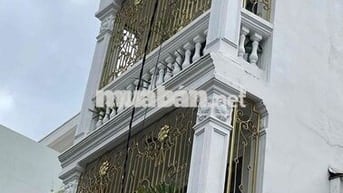 CHO THUÊ NHÀ HẺM XE HƠI QUẬN 7, TRỆT 2 LẦU 3PN+ 3WC 18 TRIỆU/ THÁNG