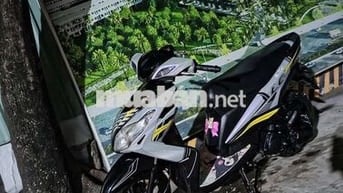 Yamaha Luvias 2016 Trắng đen