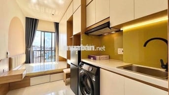 PHÒNG STUDIO FULL NỘI THẤT – MÁY GIẶT RIÊNG – CỬA SỔ LỚN THOÁNG MÁ