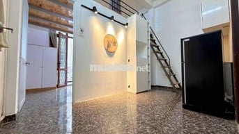 Cho thuê căn 2pn1wc ban công full nt ở Sư Vạn Hạnh gần Huflit quận 10