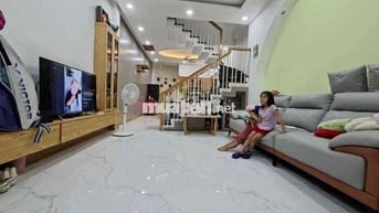 NHÀ ĐẸP GÒ VẤP – ĐỐI DIỆN BV HỒNG ĐỨC – 2 TẦNG-4*11M- CHỈ 4.X TỶ