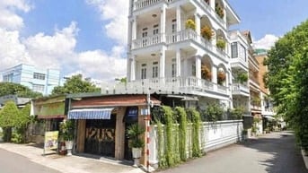 CHÍNH CHỦ BÁN  TOÀ NHÀ 2 MT  LÔ GÓC DQH