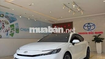 Toyota Camry HEV TOP 2025 Đen 25600 km