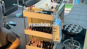 Sang mặt bằng ngay chợ có lượng khách ổn định do không có thợ nên sang