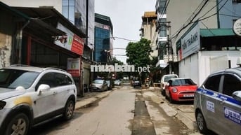 cho thuê nhà 4 tầng ô tô đỗ cổng