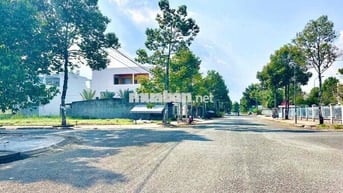 Nền 2tỷ6 giá tốt. 5x22.5 đường 25m Đặng Thuỳ Trâm