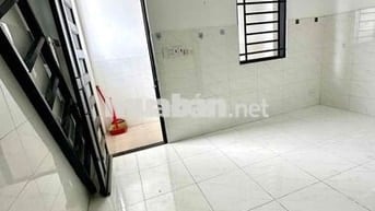 PHÒNG TRỌ VƯỜN LÀI ,NGAY ĐẠI HỌC NGUYỄN TẤT THÀNH
