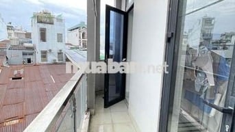 phòng ban công ngã tư bảy hiền tân bình