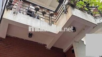 Chính chủ gửi Căn Nhà Ngọc Hà 100 m 5 tầng -18 tỷ