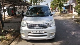 xe 7 chỗ Số sàn Bạc