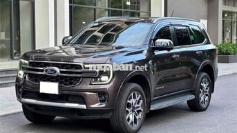 Ford Everest Titanium 2 cầu 2023 Nâu 23000 km