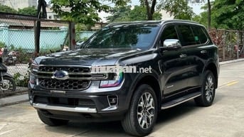 Ford Everest Titanium 2024 2.0L 4x2 Xám