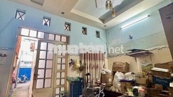 Nhà Bình Tân - 5,5m dài 7m 4 lầu 5PN ngay Tân Phú giá 3.4 tỉ - SHR
