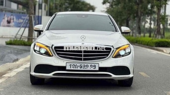 Mercedes-Benz C200 Exclusive 2021 Trắng cực đẹp