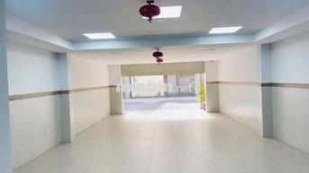 TÒA NHÀ VĂN PHÒNG Q.3 - DT 600M2 - GIÁ CHỈ 72TR, MỘT CĂN ***