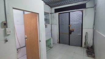 Cho thuê nhà nguyên căng (chưa có nội thất, ưu tiên hộ gia đình) 