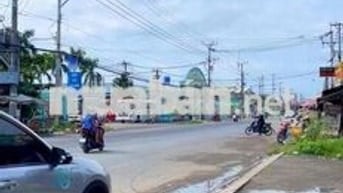 Chính chủ kẹt tiền bán gấp Đất + Kho tại Rạch Kiến