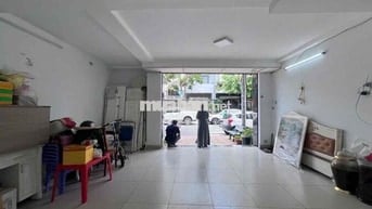 TRỐNG LẠI MẶT BẰNG KINH DOANH NGAY TÂN HƯƠNG