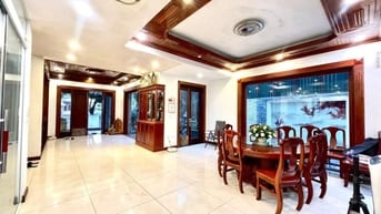 Biệt thự Linh Đàm, BT68, 245m2, thang máy, logoc, vườn treo, vỉa hè câ