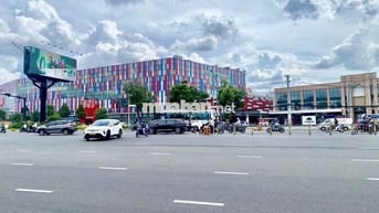 Cho thuê 25m ngang(1000m) Mặt tiền Đoạn Bùng Binh Cộng Hòa  siêu đẹp