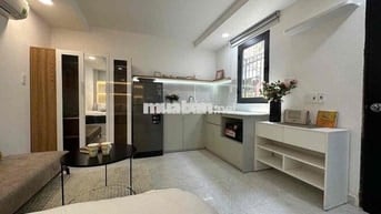 Studio mới - Gần Cộng Hoà/ Etown/K300/HVHK - Thang máy