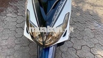 Yamaha luvias Fi trắng xanh
